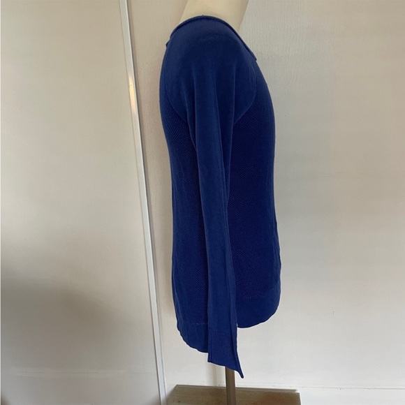 American Eagle Pullover - Picture 5 of 6